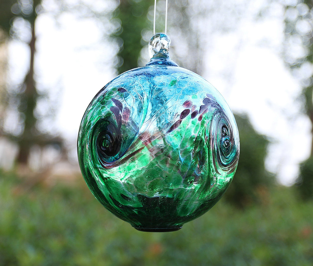 Artisan Crafts and Design 6-Inch Solar Hanging Glass Gazing Ball Outdoor Garden Décor Aqua-Green Swirl