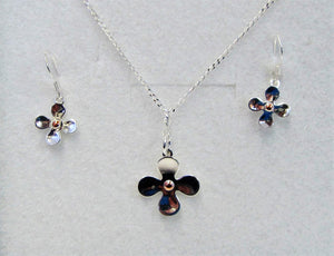 Beautiful handcrafted sterling silver flower jewellery set