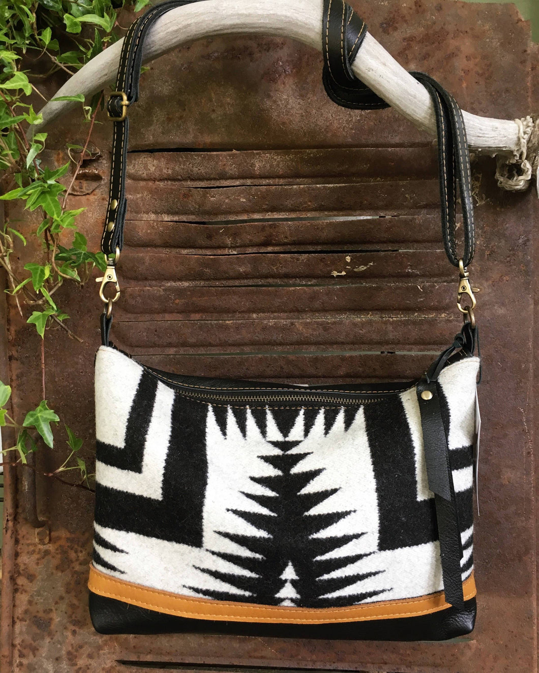 Amitabha - Handcrafted Leather and Wool Bag
