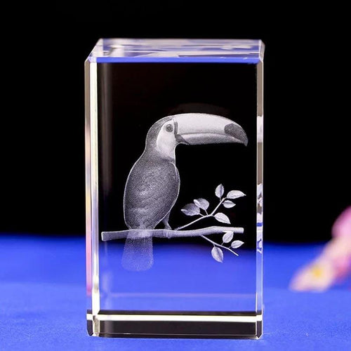 Crystal crafts zoo tourist souvenir crystal inside carved 3d toucan bird home furnishings